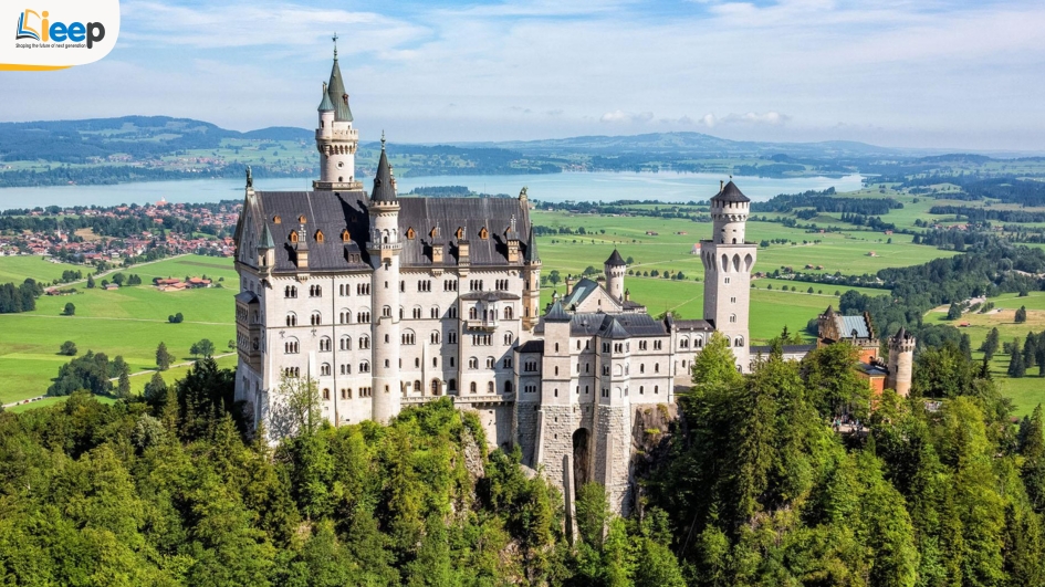 1. lâu đài neuschwanstein.jpg